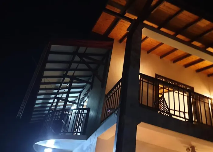 Chenu Villa Hikka